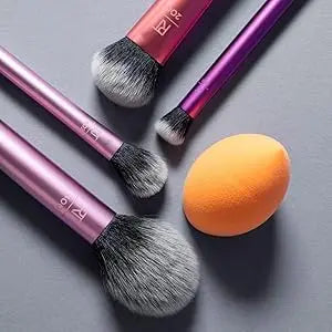2026 Real Techniques 6 Piece Everyday Essentials Makeup Brush Set Sponges Blush Bronzer Contour Eyeshadow Powder Travel Gift Set